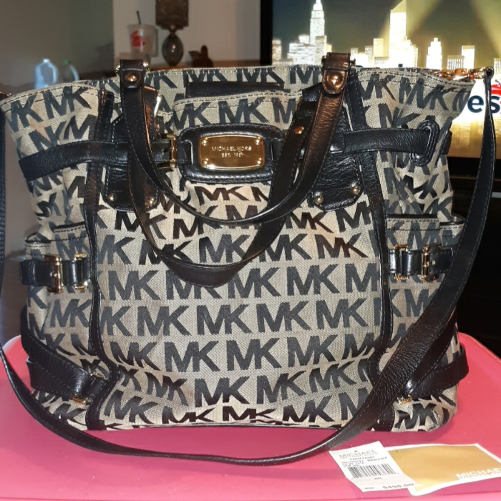 Handbag - Picture 4 of 8